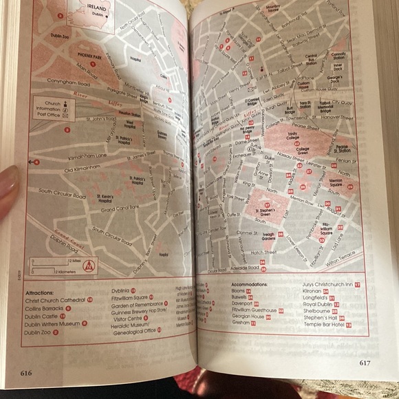 Frommer's 2000 Europe Travel book - Picture 4 of 11